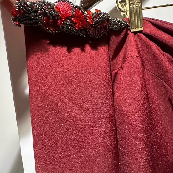 Terani off the shoulder burgundy dress - Picture 2 of 10